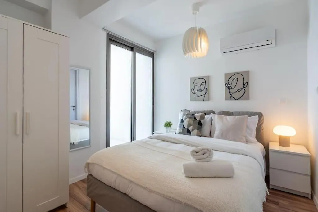Stars 1-Bedroom Apartment In Larnaca